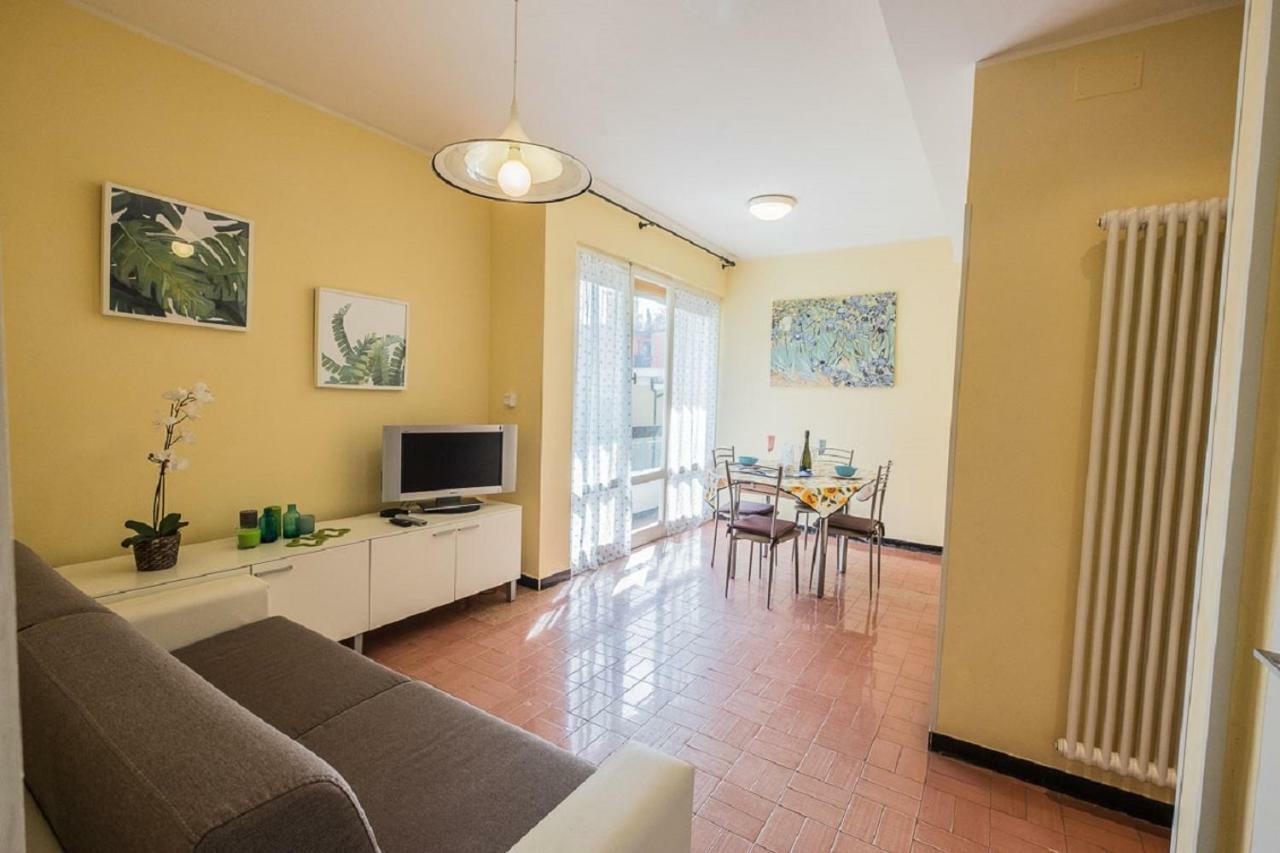 Mae'S Apartment مونتيروسّو ال ماري المظهر الخارجي الصورة